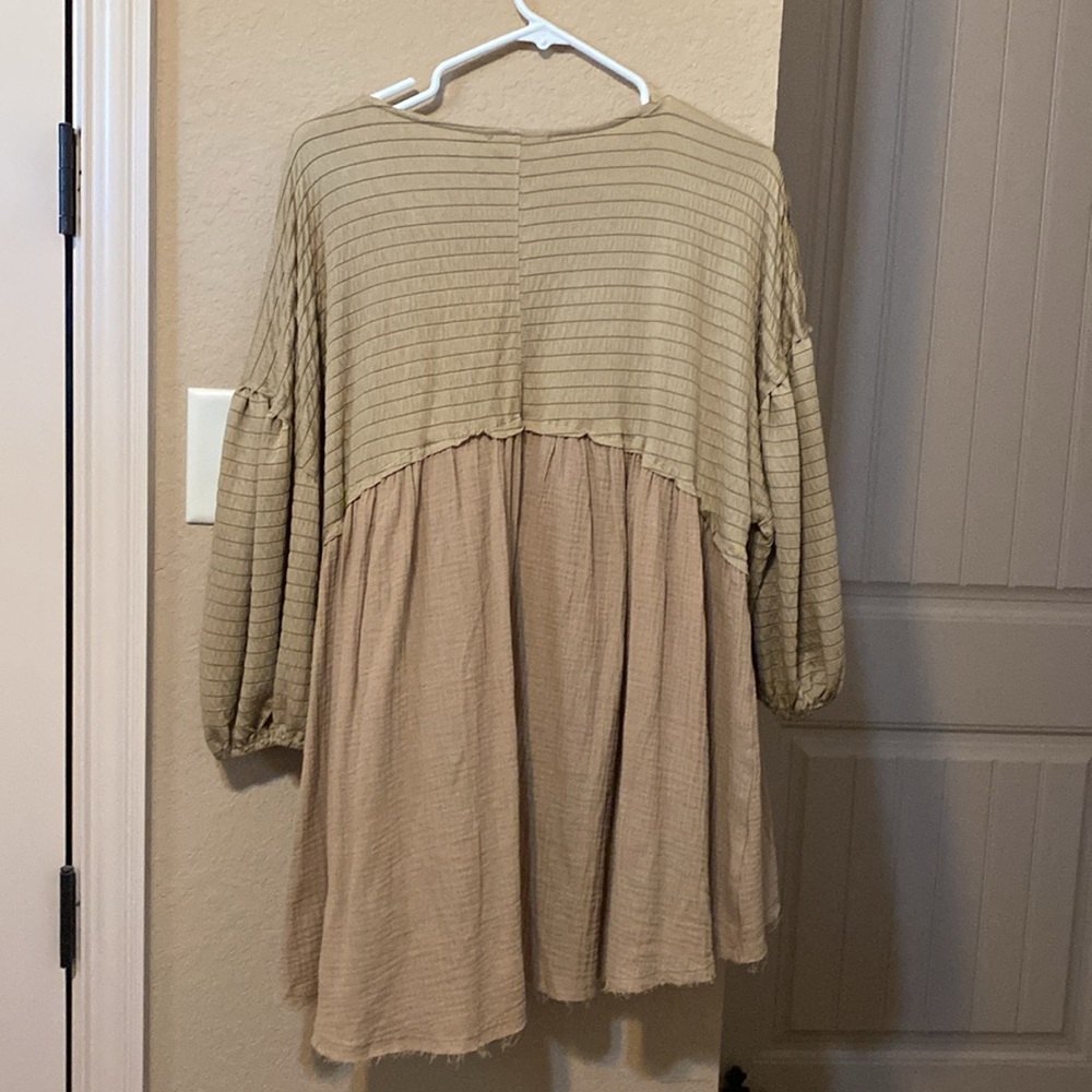 Blouse - Picture 8 of 8
